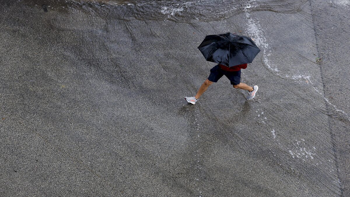 Prevén intensas lluvias por paso de cuarta onda tropical en Panamá 4 12 1