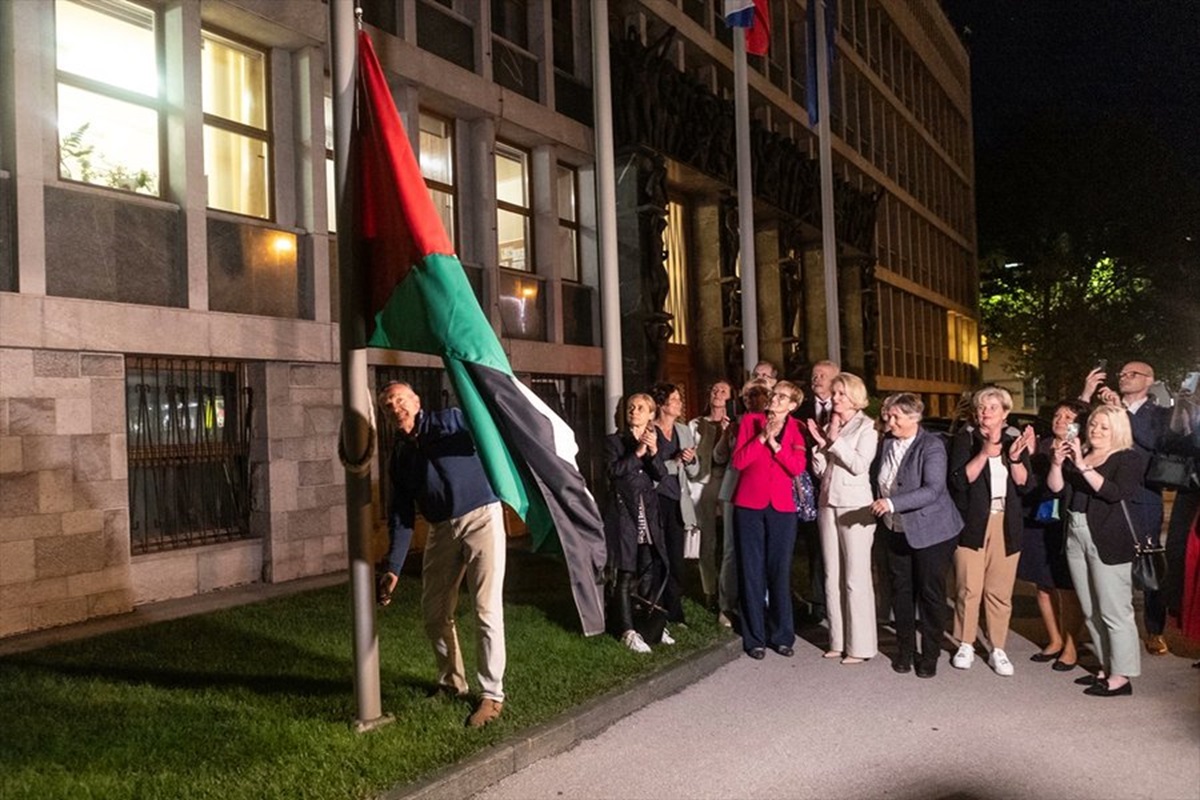 Eslovenia reconoce a Palestina como un Estado 8 @AJEnglish