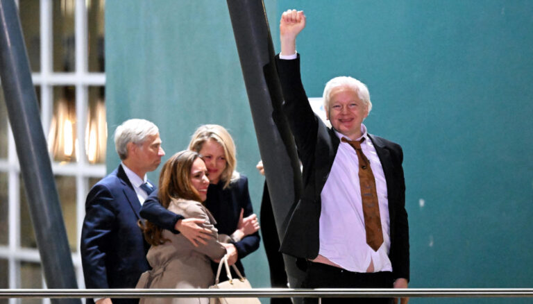 Australia Assange01
