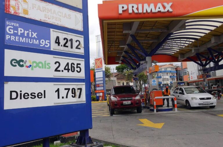 Ecuador anuncia alza en los precios de la gasolina y eliminación de subsidios 1 El Universo