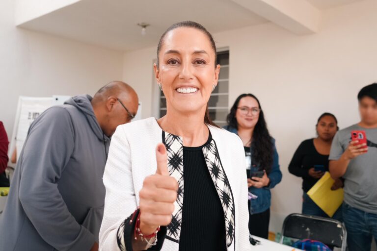 Candidatos a la Presidencia de México ejercen su derecho al voto 1 GPFTbvTWcAEDQ4I