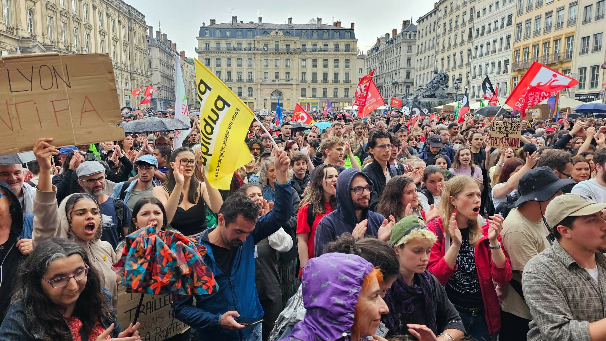Movilizaciones contra la extrema derecha en Francia 10 GQHQLb4WUAEHsV3