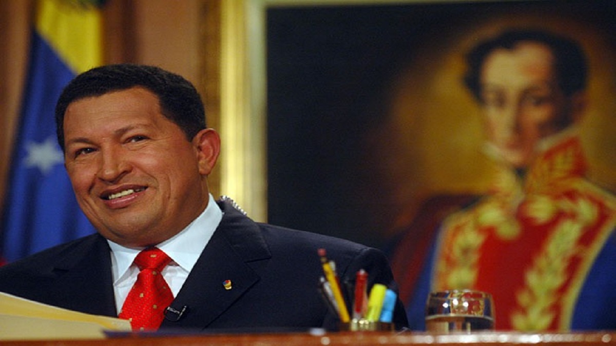 Presidente Maduro destaca papel de Chávez como creador de la historia insurgente 5 Hugo Chavez Simon Bolivar foto Koeyu Digital