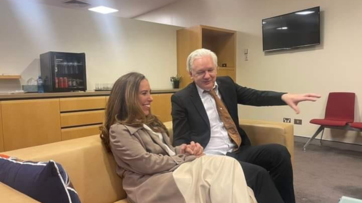 Stella Assange: "Julian no tendría que haber pasado ni un día en prisión" 7 asante