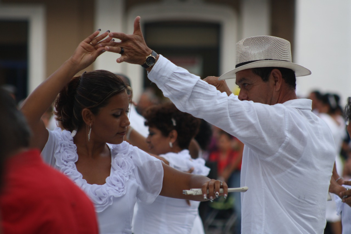 La Bastilla y El Danzón: Una historia 2 0 Danzon01