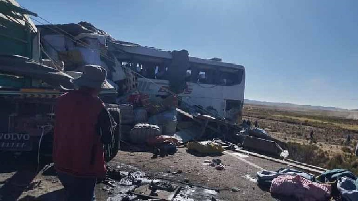 Al menos 22 personas mueren tras accidente vial en Tambo Quemado, Bolivia 2 Bolivia accidente Tambo Quemado La Paz foto Los Tiempos