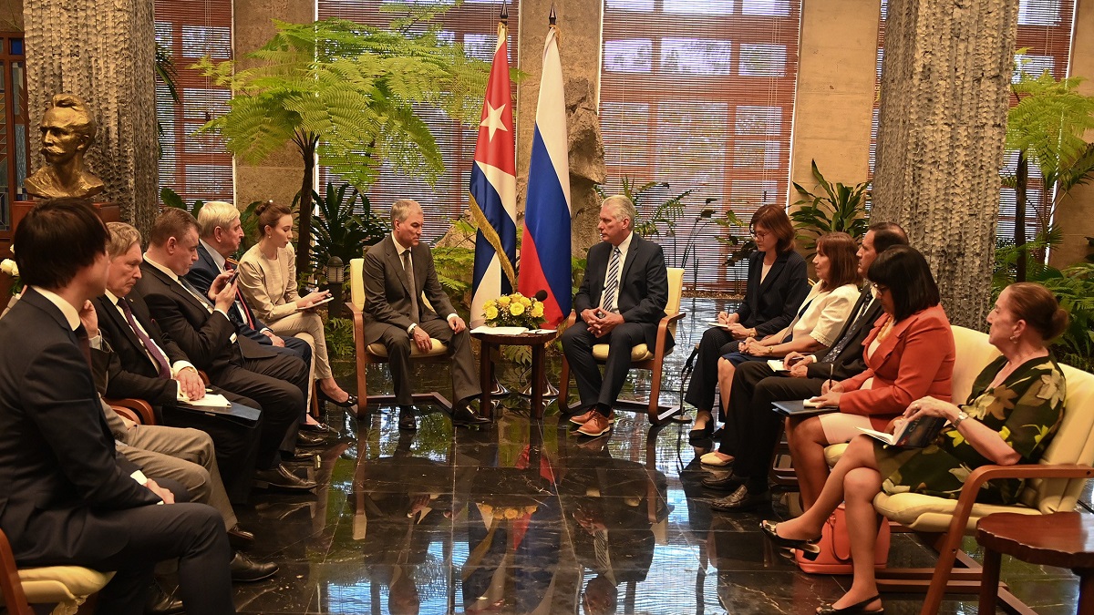 Arriba a Cuba presidente de Duma Estatal rusa en visita de trabajo 3 Cuba Rusia