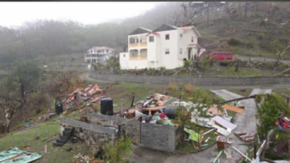 Beryl se intensifica al llegar a EE.UU. como huracán categoría 1 6 Huracan Beryl