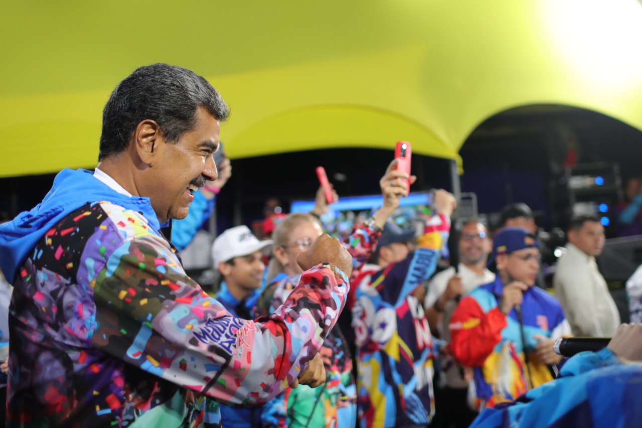 Presidente venezolano encabeza sondeos de opinión con 55,9% de preferencia electoral 2 Maduro 12