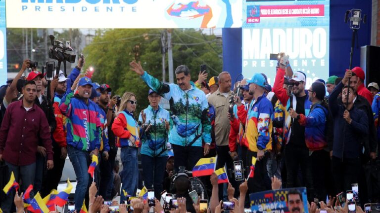 Pueblo de Sucre recibe al presidente Nicolás Maduro 1 Maduro Cunama