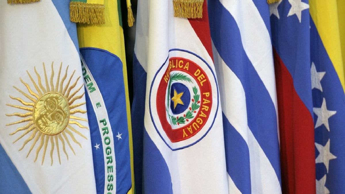 Mercosur banderas paises miembros foto EFE