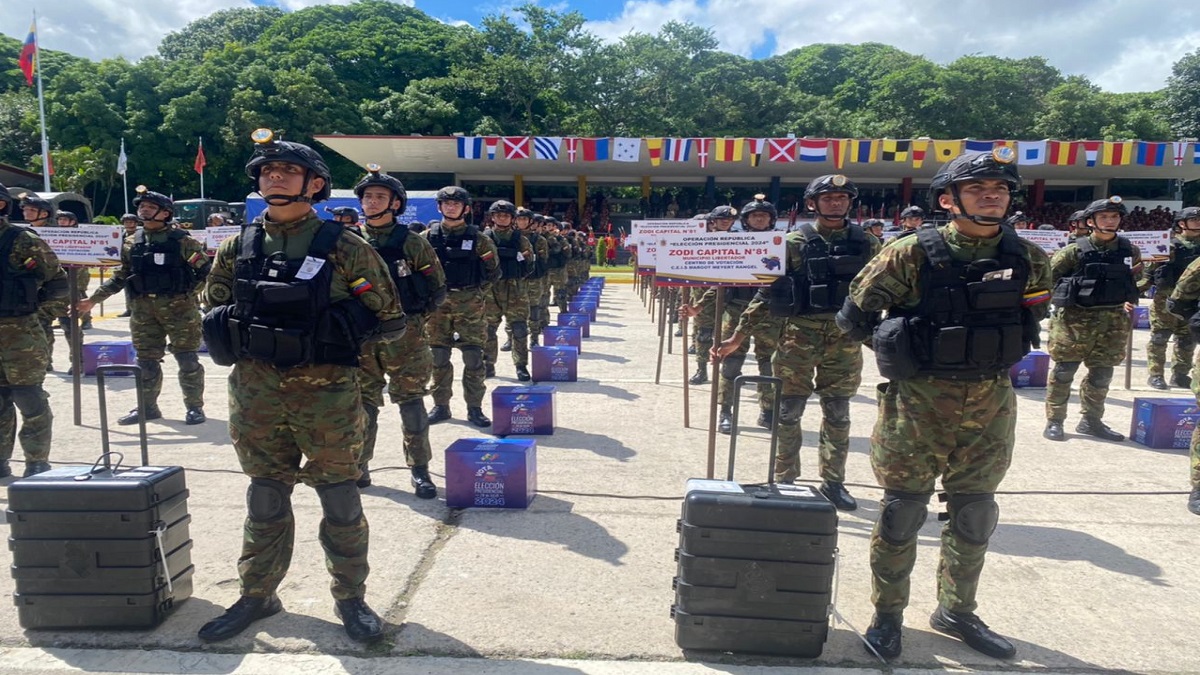 Venezuela inicia despliegue del Plan República para garantizar la seguridad durante las elecciones 3 Venezuela despliegue Plan Republica foto Leonel Retamal 3