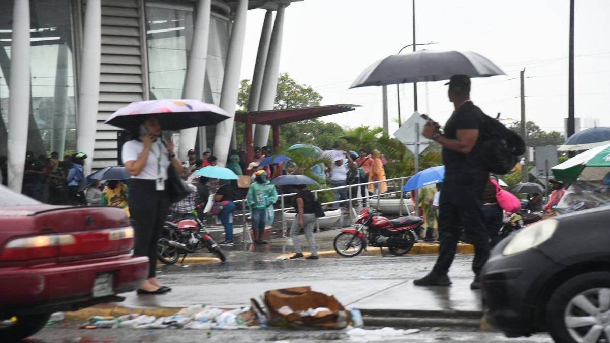 Colocan 24 provincias en alerta por cercanía del huracán Beryl a República Dominicana 2 berly dominicana