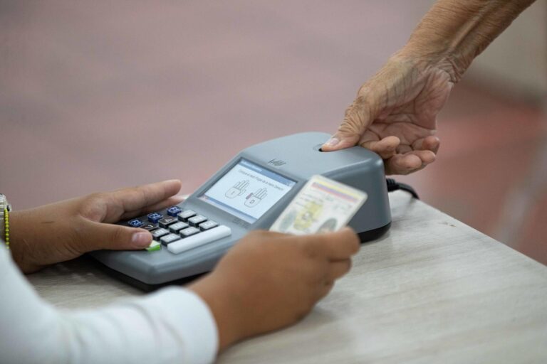 Destacan masiva participación del pueblo en simulacro de cara a los comicios del 28 de julio en Venezuela 1 cierre centros votacion venezuela