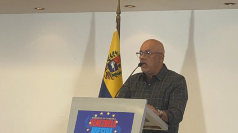 Alcaldes opositores venezolanos reciben amenazas tras anunciar respaldo al presidente Maduro 1 colteo1
