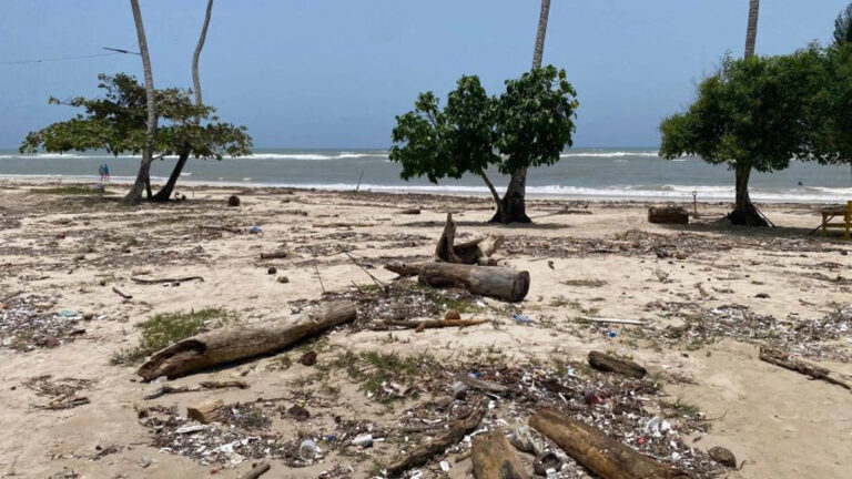 Mantienen 17 provincias dominicanas en alerta por huracán Beryl 1 republica dominicana