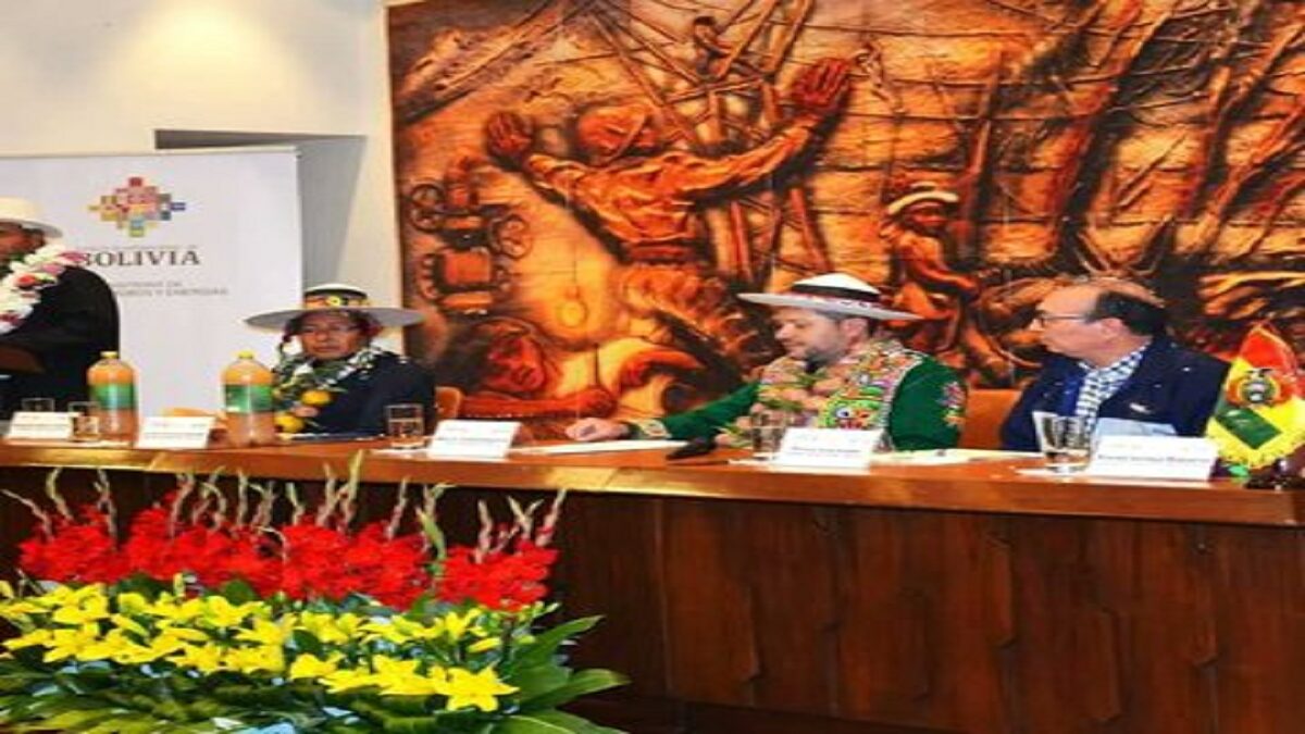 Bolivia acorta de 7 a 10 días importación directa de combustibles 4 78