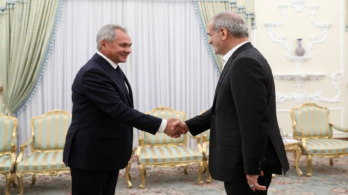 Presidente iraní afirma que las relaciones con Rusia son una prioridad 6 9