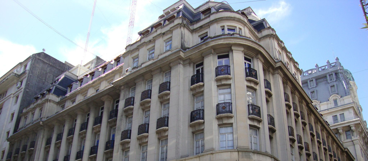 Gobierno de Argentina pondrá a la venta el edificio del ex Ministerio de la Mujer 1 El Debate