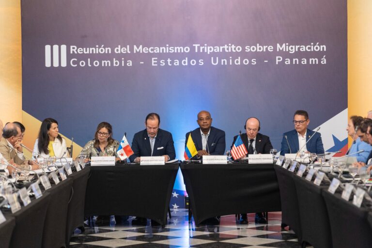 Reunión tripartita de Colombia, Panamá y EE.UU. para abordar crisis migratoria y crimen organizado 1 GV7PX8MXoAAucEU