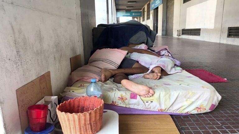 Mueren en un año 135 personas en situación de calle en Argentina 1 pobrezaaaa