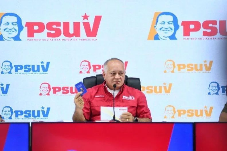 Diosdado Cabello: González Urrutia se fue huyendo del fascismo de la extrema derecha 8 Como ha senalado nuestro primer vicepresidente del @partidopsuv @dcabellor el fascismo representa la peor de las expresiones politicas. Por ello esta semana dara inicio un nuevo foro dedicado al fascism 1
