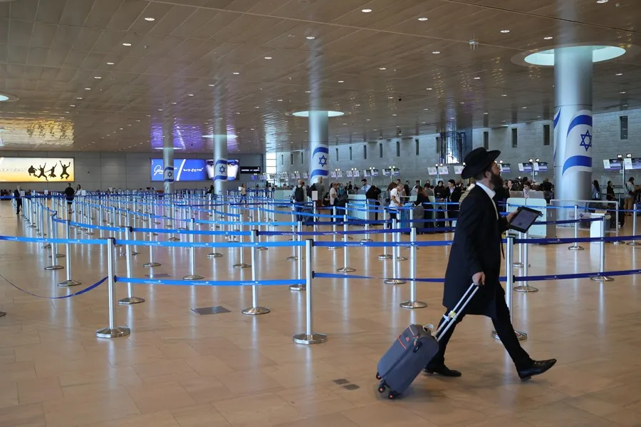 Hutíes atacan aeropuerto Ben Gurion a la llegada de Netanyahu 6 EA1270 FOTODELDIA ISRAEL HUELGA REHENES
