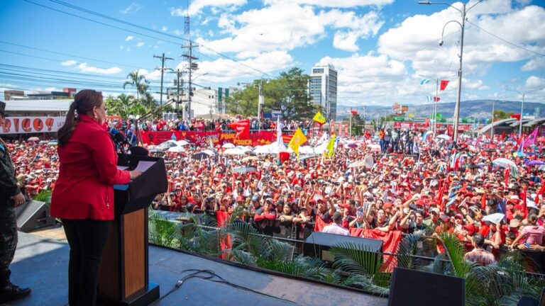 Honduras presidenta Xiomara Castro y pueblo foto Gobierno