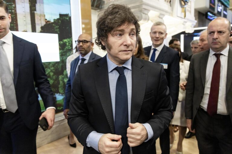Venezuela emite orden de arresto contra Javier Milei 1 aff2fdea0d66ffaa6050a52308dbf2b142db2f85w