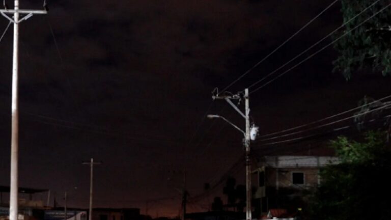 Presidente del Ecuador cataloga de caótica la situación energética del país 1 ec 2