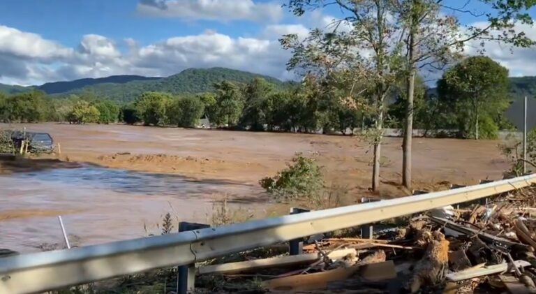 Emiten alertas de inundaciones repentinas por depresión tropical Helene en Tennessee, EE.UU. 1 eeuu 2