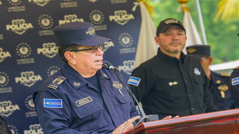Autoridades salvadoreñas informan muerte de director nacional de policía 1 sal