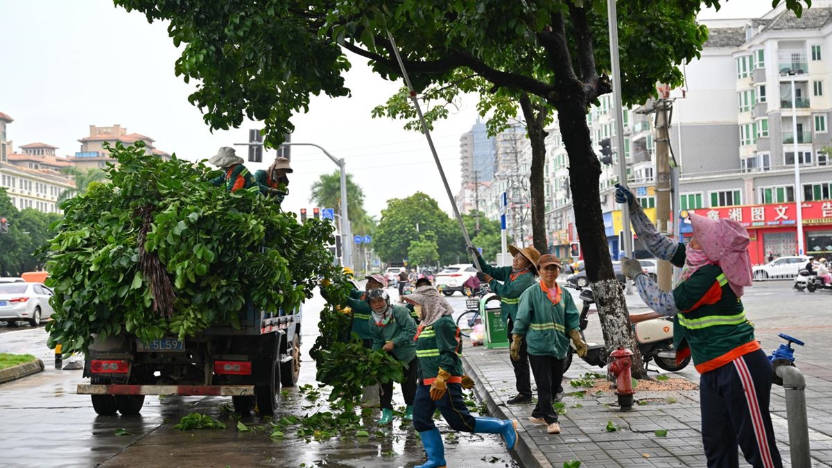 Tifón Yagi afecta sur de China con fuertes vientos y lluvias 6 tifon Yagi EFE