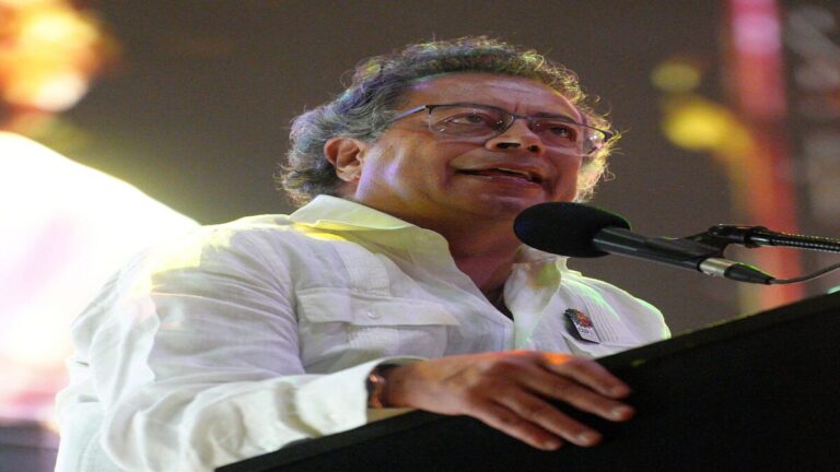 Presidente de Colombia revela datos sobre venta de software espía por Israel 1 345