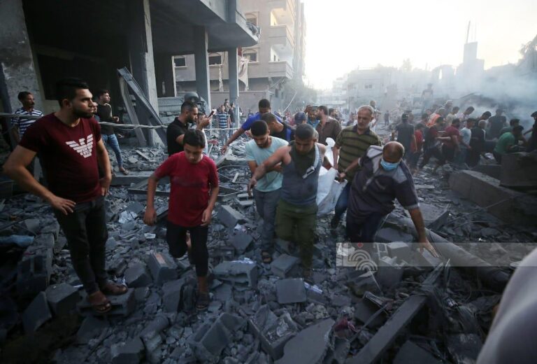 Mueren 20 personas en ataques israelíes contra escuelas de la Unrwa 1 461771963 845672064213983 1233213462074381165 n