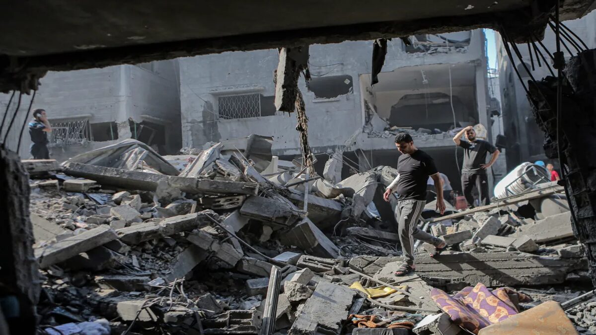 Mueren cinco niños en ataque israelí al campamento de Al-Shati, Gaza 7 Al Shati