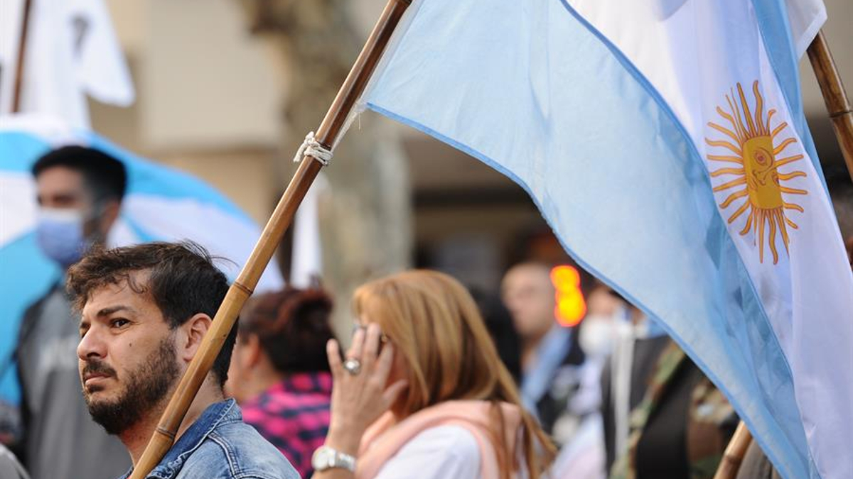 Sector universitario se moviliza en contra de la privatización educativa en Argentina 5 argentina 2