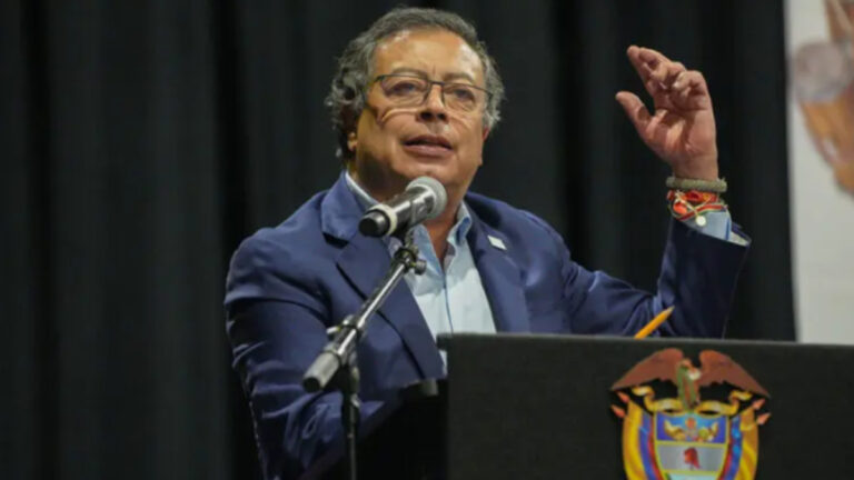 Presidente de Colombia firma decreto que empodera a pueblos indígenas 1 colombia 2