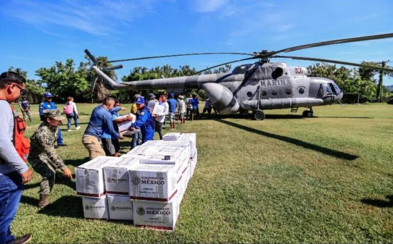Gobierno de México brinda ayuda a los afectados por el huracán John 1 image 9