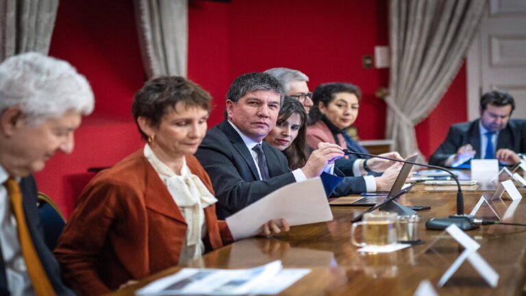 Renuncia subsecretario de Interior de Chile tras acusaciones de abuso sexual 1 rana