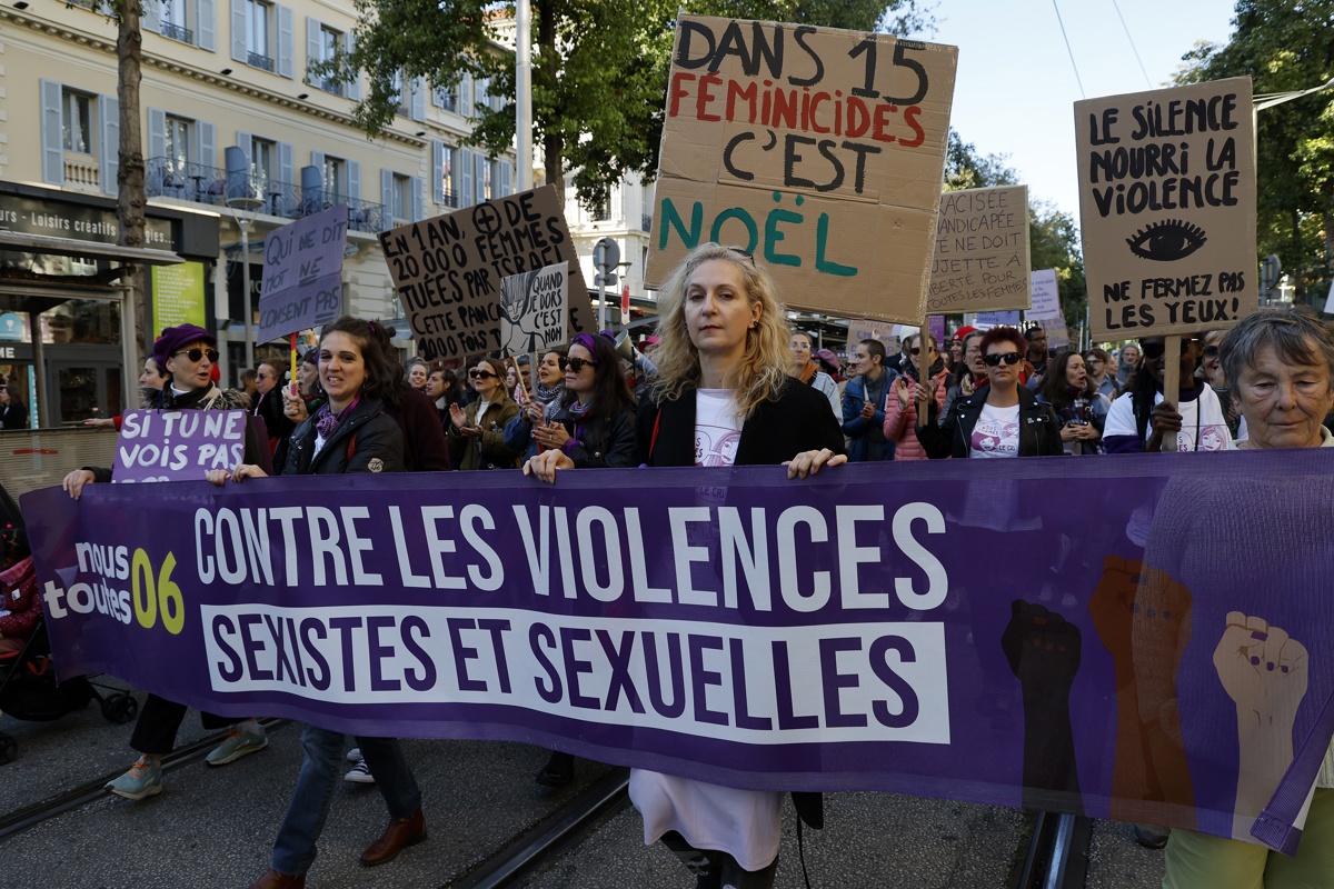 Manifestantes en Francia exigen nueva ley contra la violencia machista 10 0bb59aaae9e52f5c6ef61dcb91be870917f98ac6