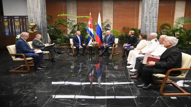 Presidente cubano agradece el apoyo de Rusia "en tiempos tan difíciles" 1 Diaz Canel twitter
