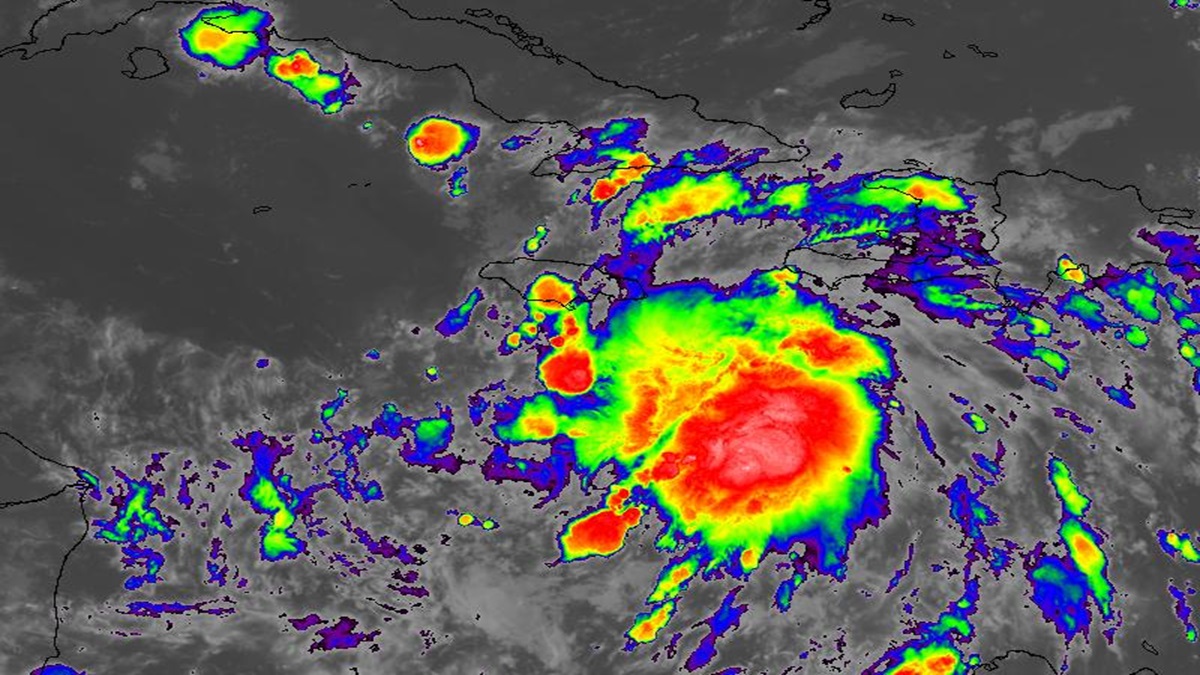 Área de bajas presiones ocasionará lluvias en Jamaica 6 GcOujIFXoAAEjvy.jpeg