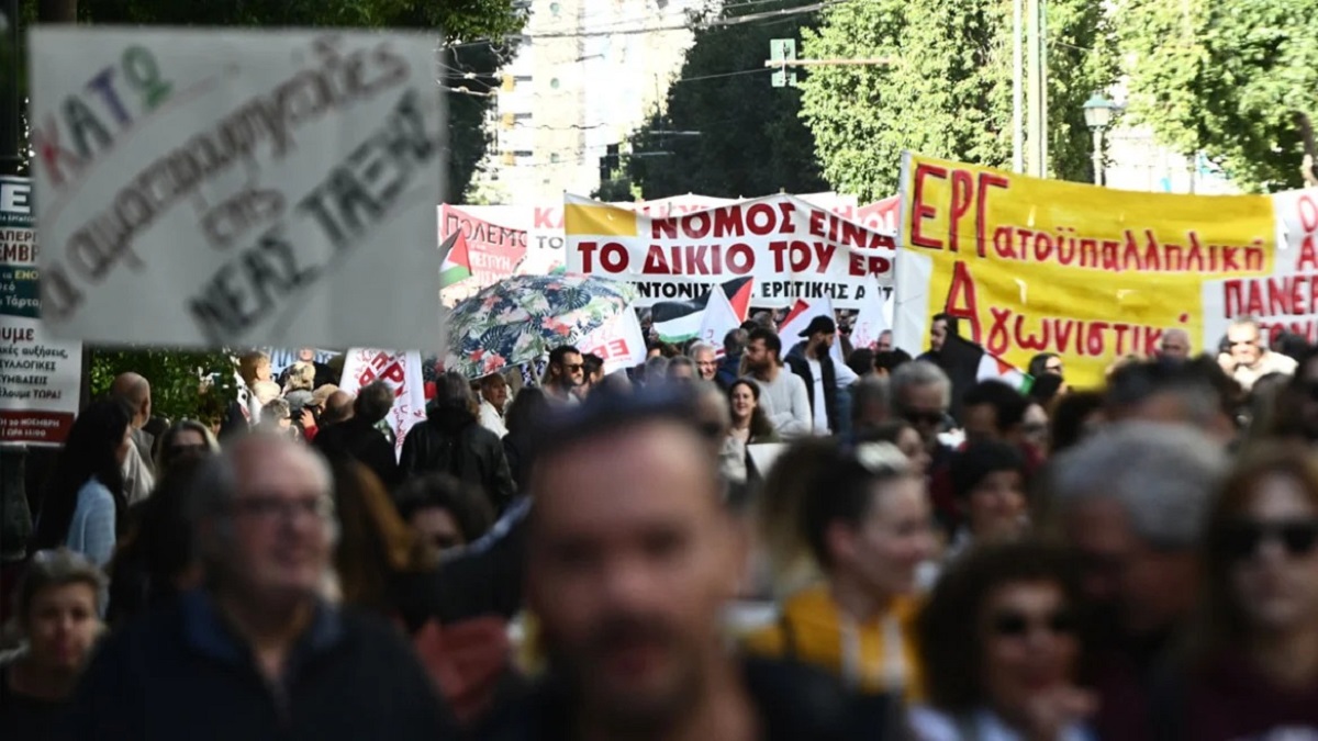 Trabajadores en Grecia reclaman aumentos salariales y soluciones al alto coste de vida 7 Grecia huelga general foto Photo Thema