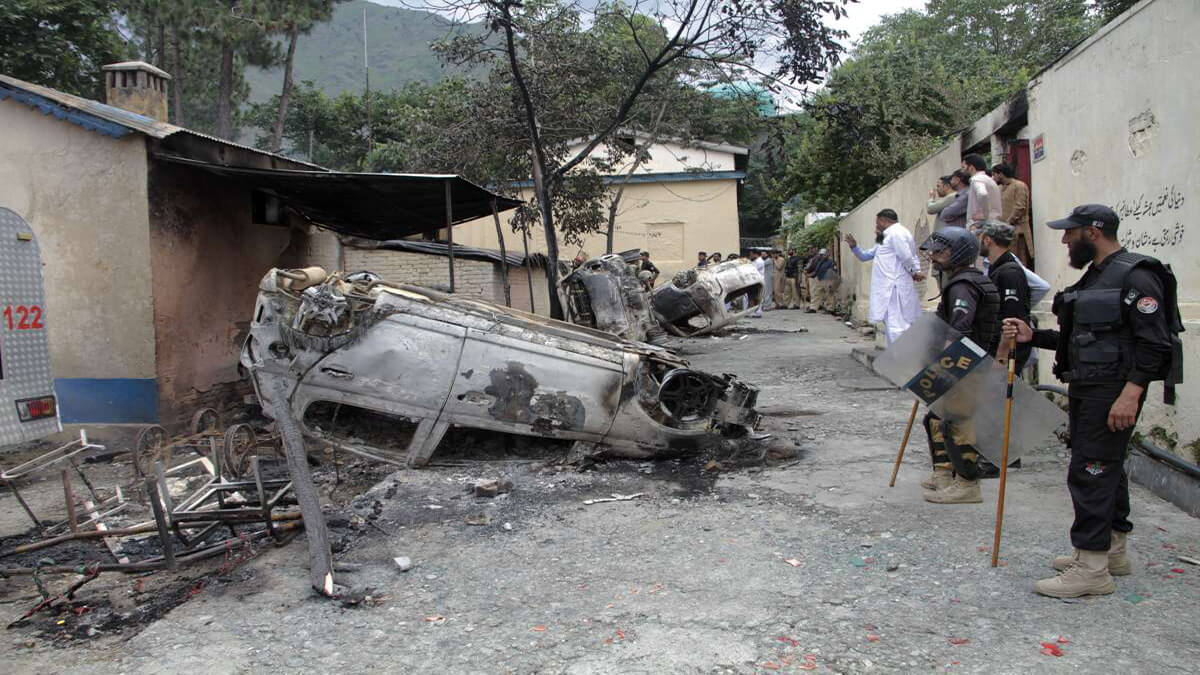Enfrentamientos armados en Pakistán han dejado más de 80 muertos en tres días 4 Pakistan atentado