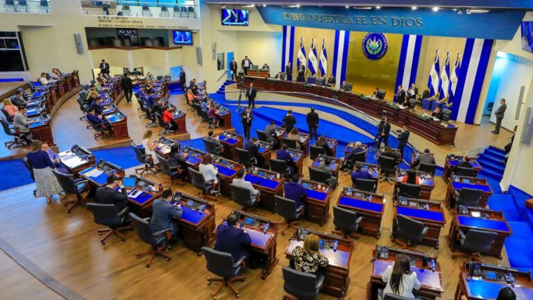 Parlamento de El Salvador aprueba nueva prórroga del régimen de excepción 1 San Salvador