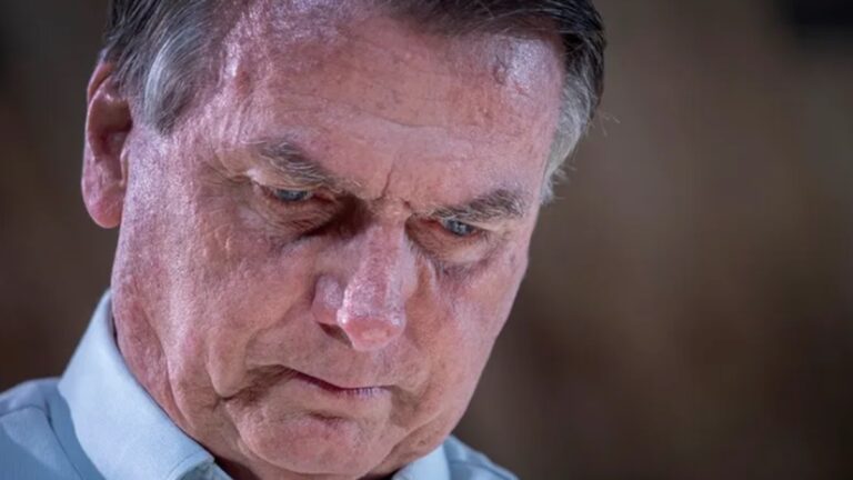 Brasil: Acusan formalmente a Bolsonaro y colaboradores por intento de golpe de Estado 1 jair