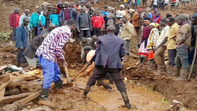 Inundaciones repentinas y deslaves de tierra dejan 15 muertos en Uganda 1 uganda