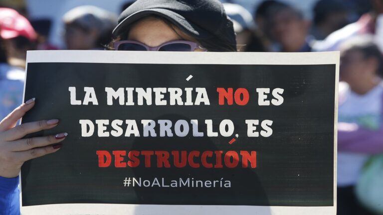 Comisión parlamentaria avala ley minera en El Salvador pese a protestas de ambientalistas 1 8022466278001