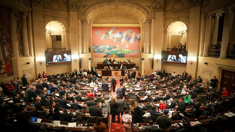 Congreso colombiano hunde la reforma tributaria del presidente Petro 1 Colombia Reforma Tributaria 1